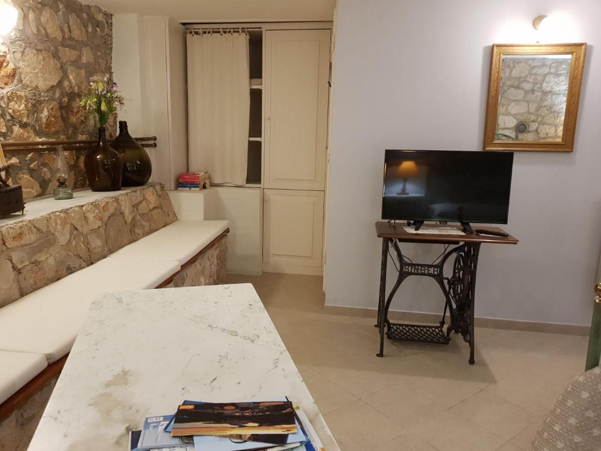 Apartments Gabri 木洛希尼 外观 照片